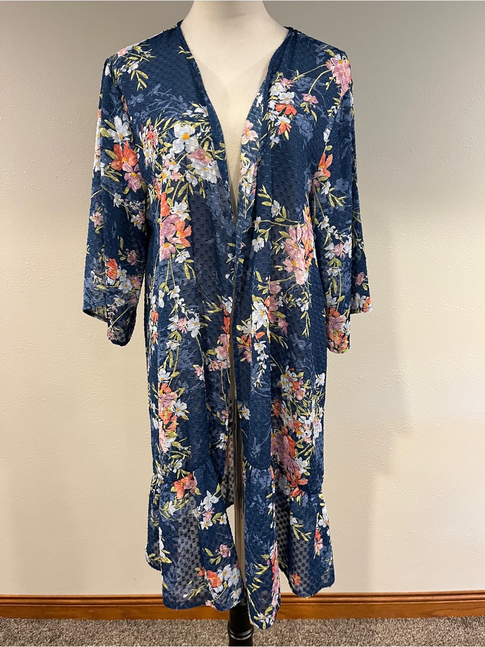 Maurices Floral Navy lightweight Kimono duster size large